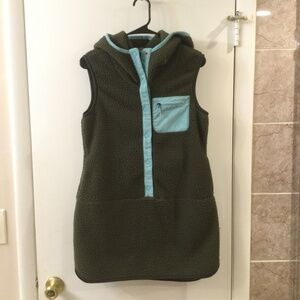 Title Nine Annapurna Hooded Fleece Dress Vest  Pullover  Top Size S Green